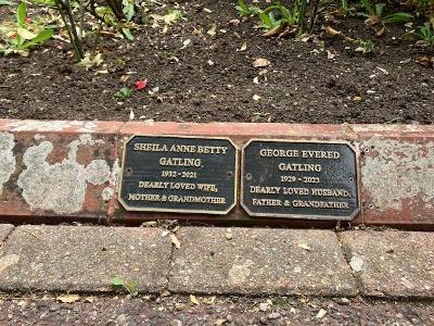 BRONZE KERB